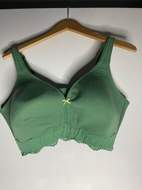 Lane Bryant cacique cotton green lace trim bra 40DD